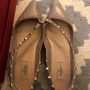 Valentino D’Orsay Rockstud flats